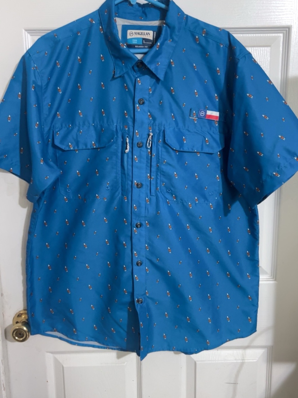 Magellan Outdoors Men's Blue Short-Sleeve Performance Button-Up Shirt